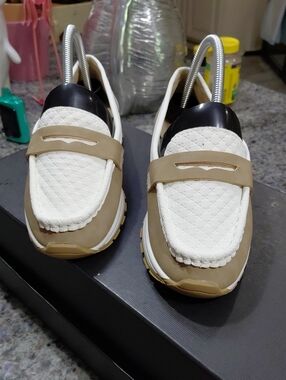 Women’s Two-Tone White and Tan Casual Loafers. US Sz. 8-8.5, Very little wear...
